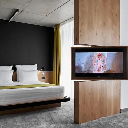 Adella Boutique - Free Secured Parking Sofia