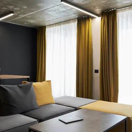 Adella Boutique - Free Secured Parking 4*