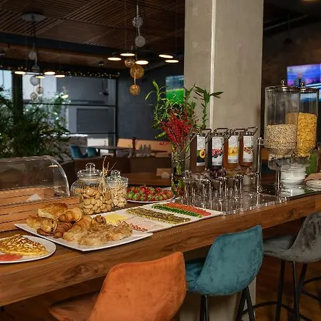 Adella Boutique - Free Secured Parking 4*