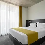 Adella Boutique - Free Secured Parking 4*