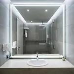 Adella Boutique - Free Secured Parking Hotel apartamentowy