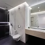 Hotel apartamentowy Adella Boutique - Free Secured Parking 4*