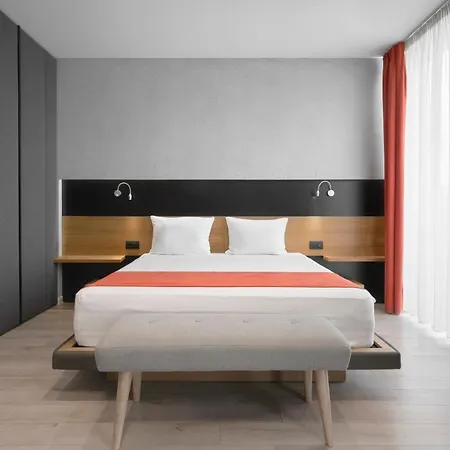 公寓式酒店 Adella Boutique - Free Secured Parking 4*