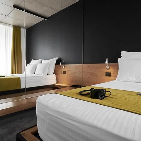 Adella Boutique - Free Secured Parking Sofia