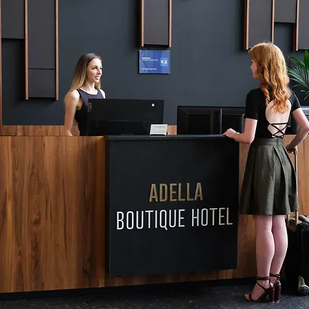 Adella Boutique - Free Secured Parking Lägenhetshotell Sofia