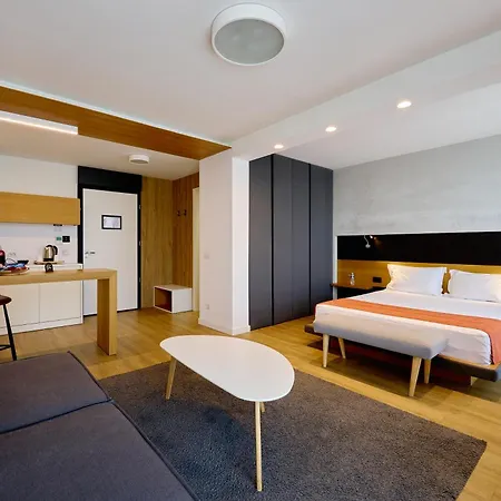 Adella Boutique - Free Secured Parking 4* Sofya