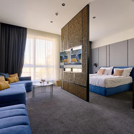 Apartahotel Adella Boutique - Free Secured Parking Sofía