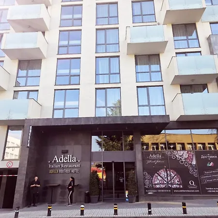 Adella Boutique - Free Secured Parking Hotel apartamentowy