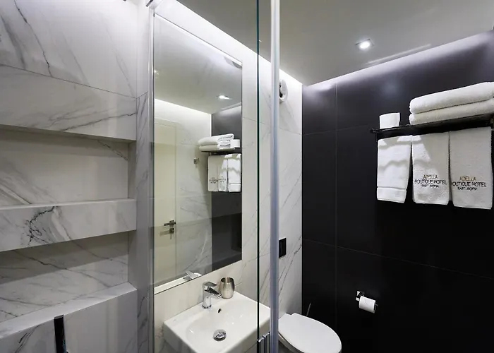 Aparthotel Adella Boutique - Free Secured Parking Sofia