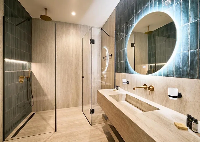 Adella Boutique - Free Secured Parking Sofia