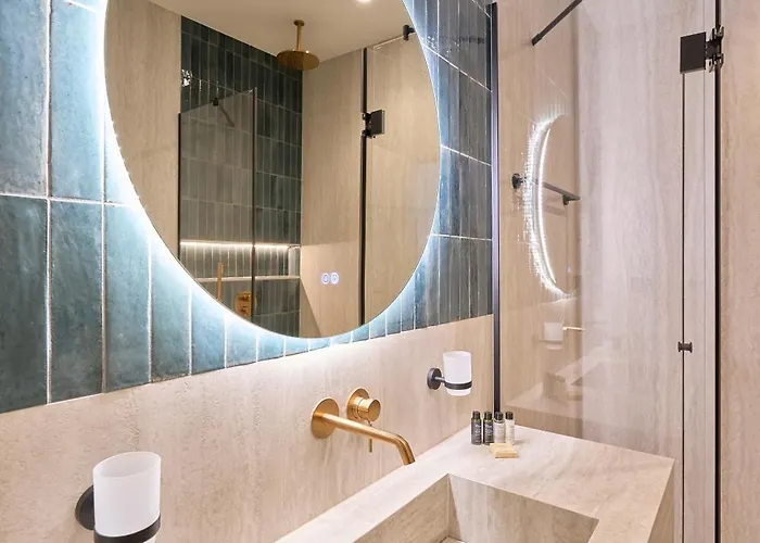 Adella Boutique - Free Secured Parking Apart Otel Sofya