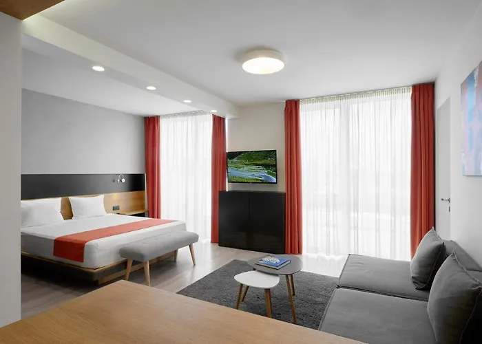 Adella Boutique - Free Secured Parking Apart Otel 4*