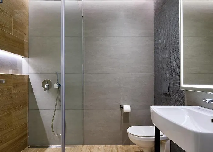 Adella Boutique - Free Secured Parking Apart Otel Sofya