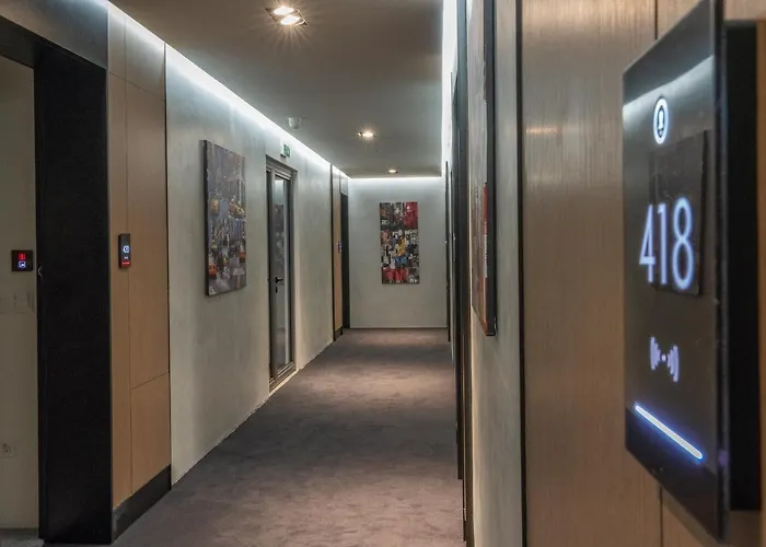 Adella Boutique - Free Secured Parking Apart Otel Sofya